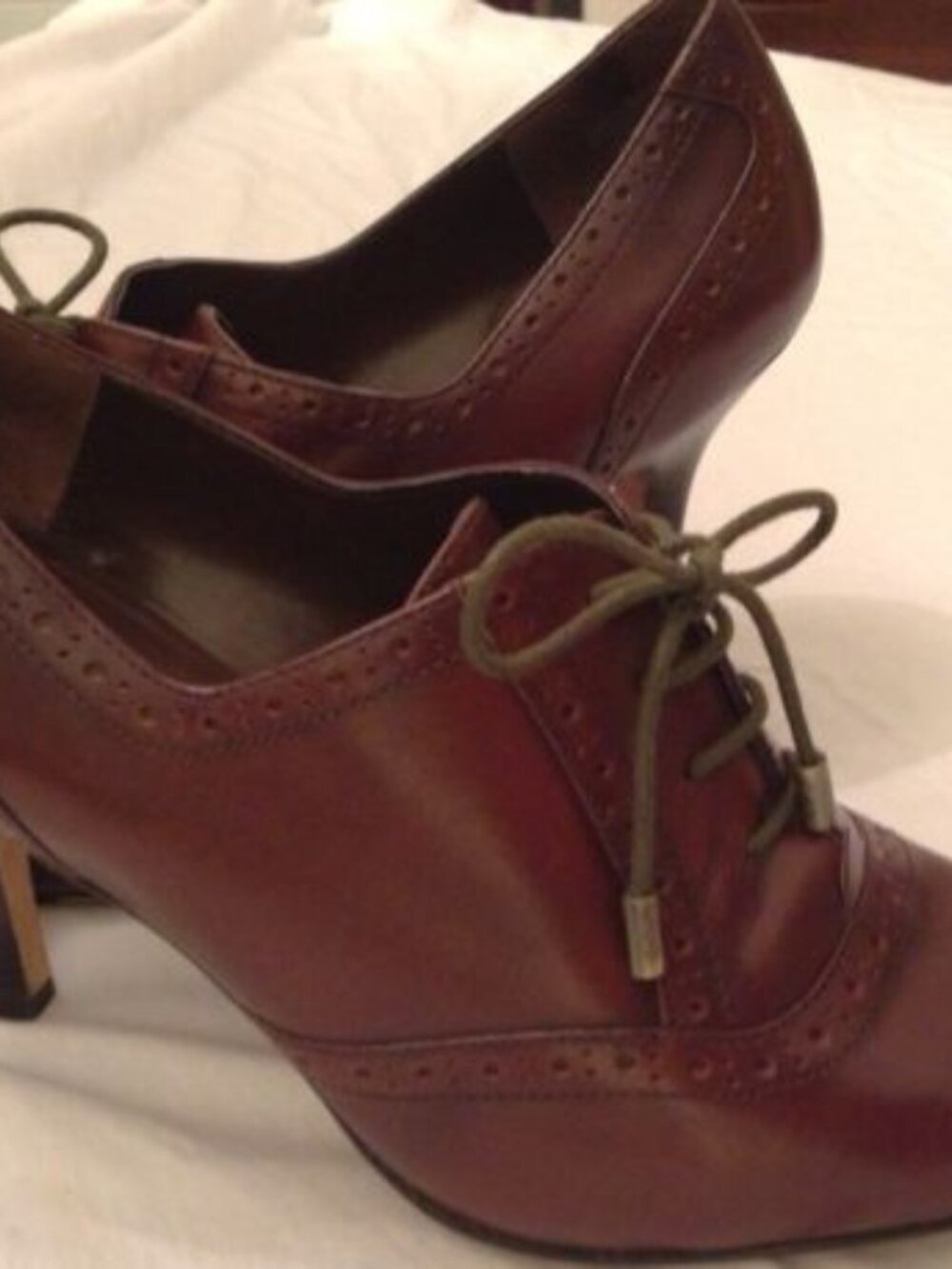 Circa Joan and David Oxford Heels - Picture 3 of 11